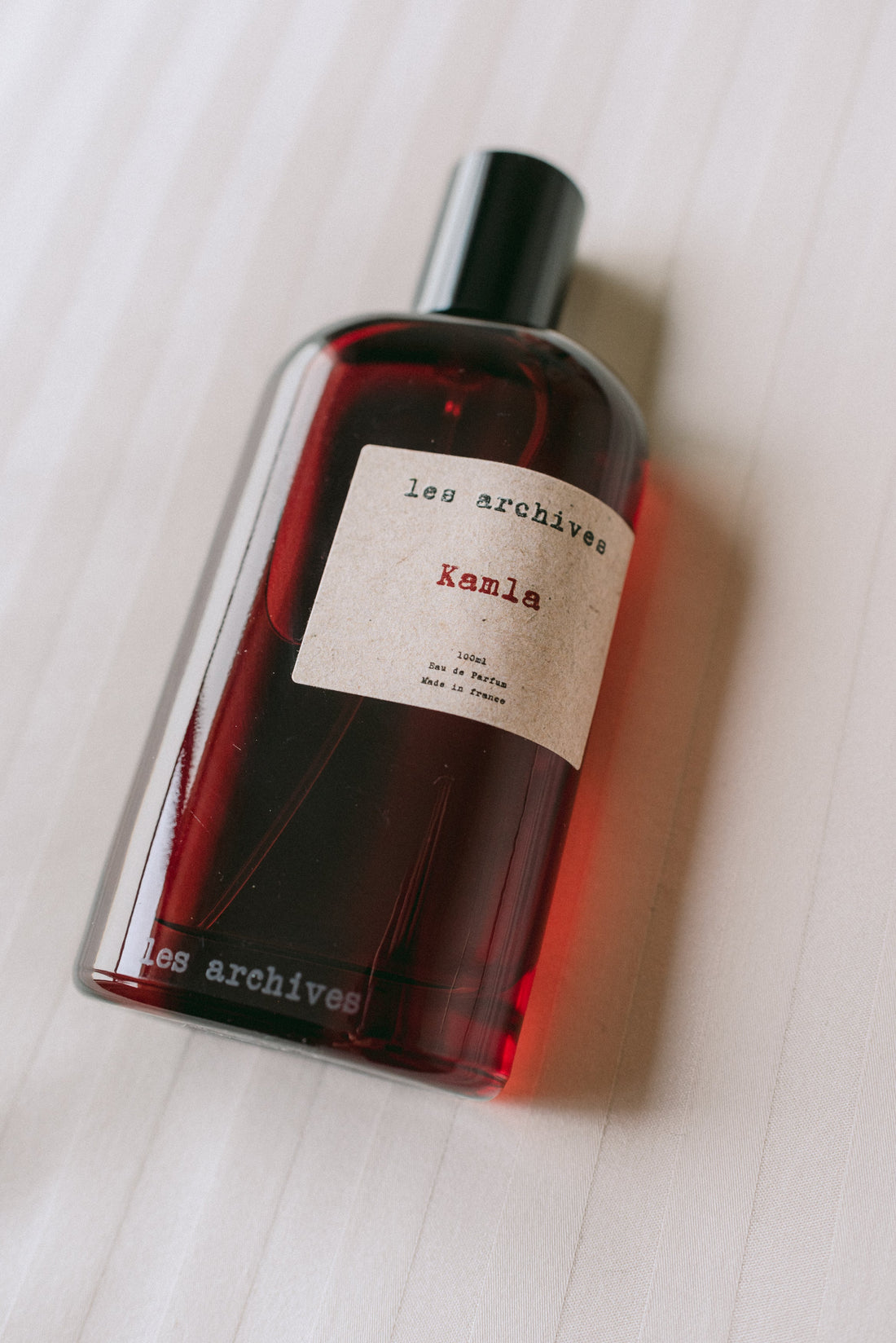 Scent Memories and Niche Perfume: Diving Into the Olfactive World of Les Archives